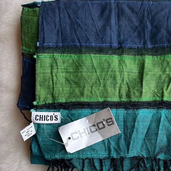 😊 3/$30 Chico’s silk blend scarf blues & greens NWT - Picture 4 of 11